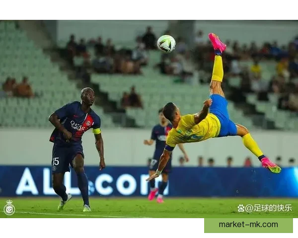 C罗国家队惊艳倒钩破门引爆全场 球迷为之疯狂欢呼